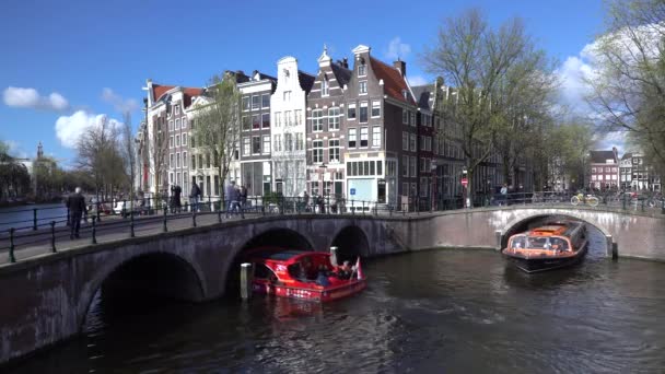 Holland Amsterdam Keizersgracht Und Leidesegracht Kanäle Und Typische Häuser Amsterdamer — Stockvideo