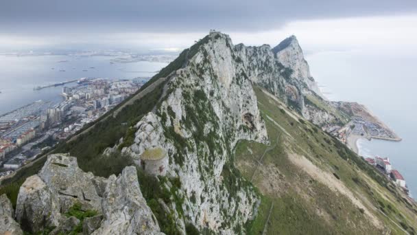 Vista Lapso Tiempo Hacia Norte Hasta Cima Del Peñón Gibraltar — Vídeos de Stock