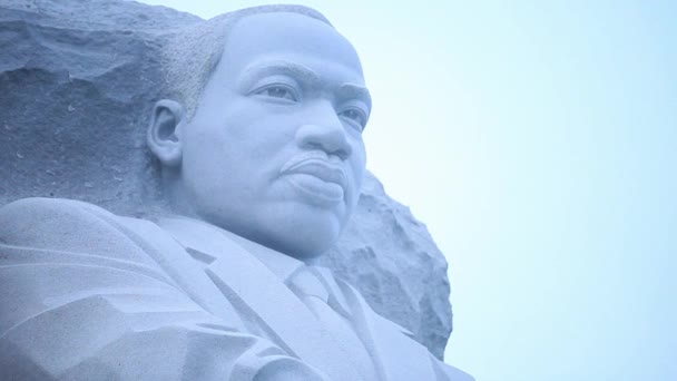 Vista Angolo Basso Del Monumento Pietra Martin Luther King Washington — Video Stock