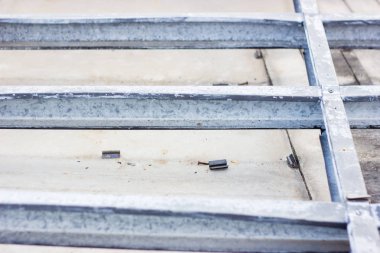 H ışını demir çubuğu