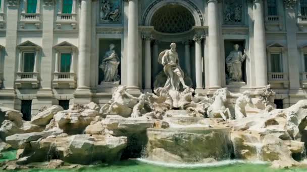 Images statiques de la fontaine de Trevi à Rome Italie dessinées par Nicola Salvi 4k — Video