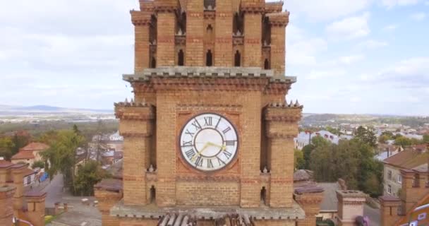 Chernivtsi Üniversitesi'nin 4k res. - en eski üniversitelerinden biri havadan görünümü — Stok video