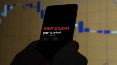 15 Ocak 2024. Değiş tokuş ekranında SnP Global 'ın logosu. S & P Global fiyat hisseleri, aygıtta $SPGI.