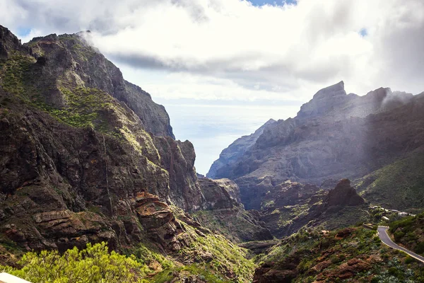 Serpentina Montaña Paisaje Del Desfiladero Masca Hermosas Vistas Costa Con — Foto de Stock