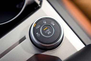 03 Ekim, 2018 - Vinnitsa, Ukrayna. Yeni Volkswagen Touareg sunu showroom - içinde iç