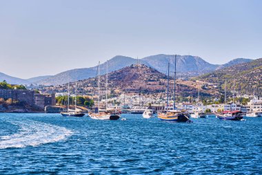 14 Eylül, 2017 - Türkiye, Bodrum. Deniz yat, Türkiye, Bodrum güzel koyda. Ege'nin