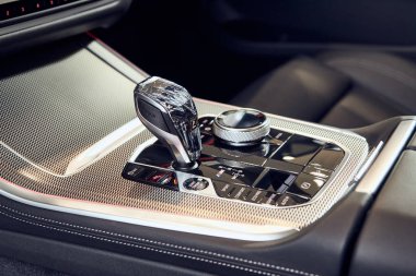 Fabruary, 2018 - Vinnitsa, Ukrayna 08. Yeni Bmw X5 araba sunu showroom - kabin içinde iç