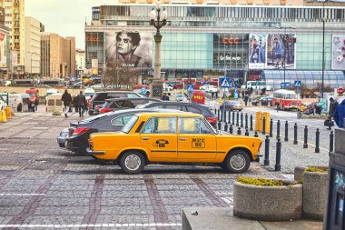 Varşova, Polonya - 08 Aralık 2018: şehir merkezindeki iş gökdelenler, şehir merkezine, cityscape metropol görünümü