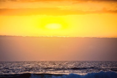 Günbatımı Tenerife Kanarya Adası İspanya Atlantik Okyanusu üzerinde