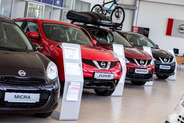 07 de agosto de 2017 - Vinnitsa, Ucrânia. Showroom de Nissan — Fotografia de Stock