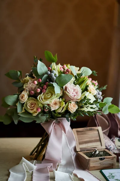 Beautiful Bridal Bouquet Lying Table — Stock Photo, Image