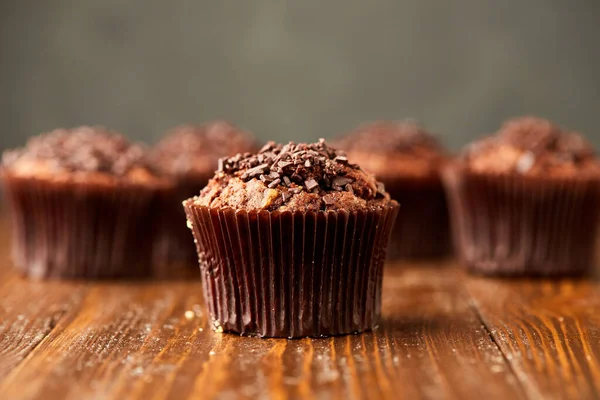 Muffin Chocolate Postre Fresco Tradicional Sobre Fondo Madera —  Fotos de Stock