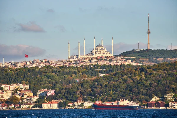 Camlica Mosque Στην Ιστανμπούλ Είναι Μεγαλύτερο Τζαμί Της Τουρκίας — Φωτογραφία Αρχείου