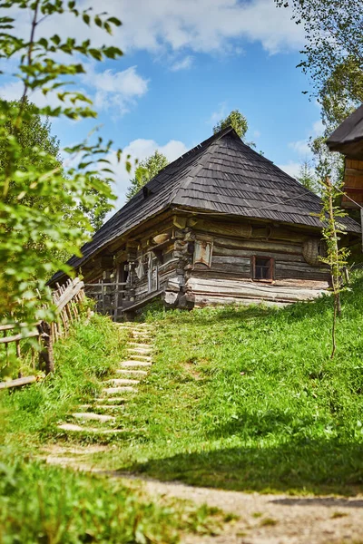 Traditionelles Holzhaus Und Haushalt Den Karpaten Ethnographischen Museum Altes Dorf — Stockfoto