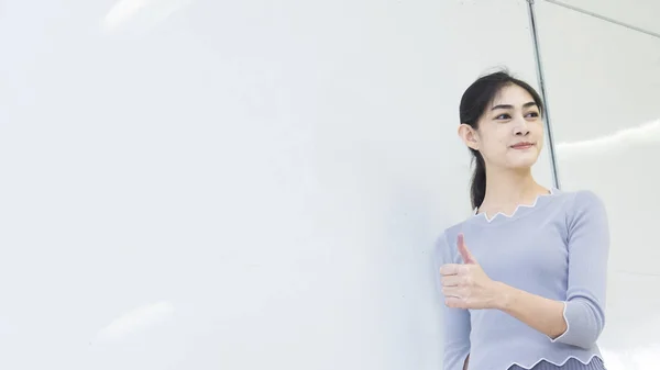 Asian Girl Points Hand Whiteboard Wall — Stock Photo, Image