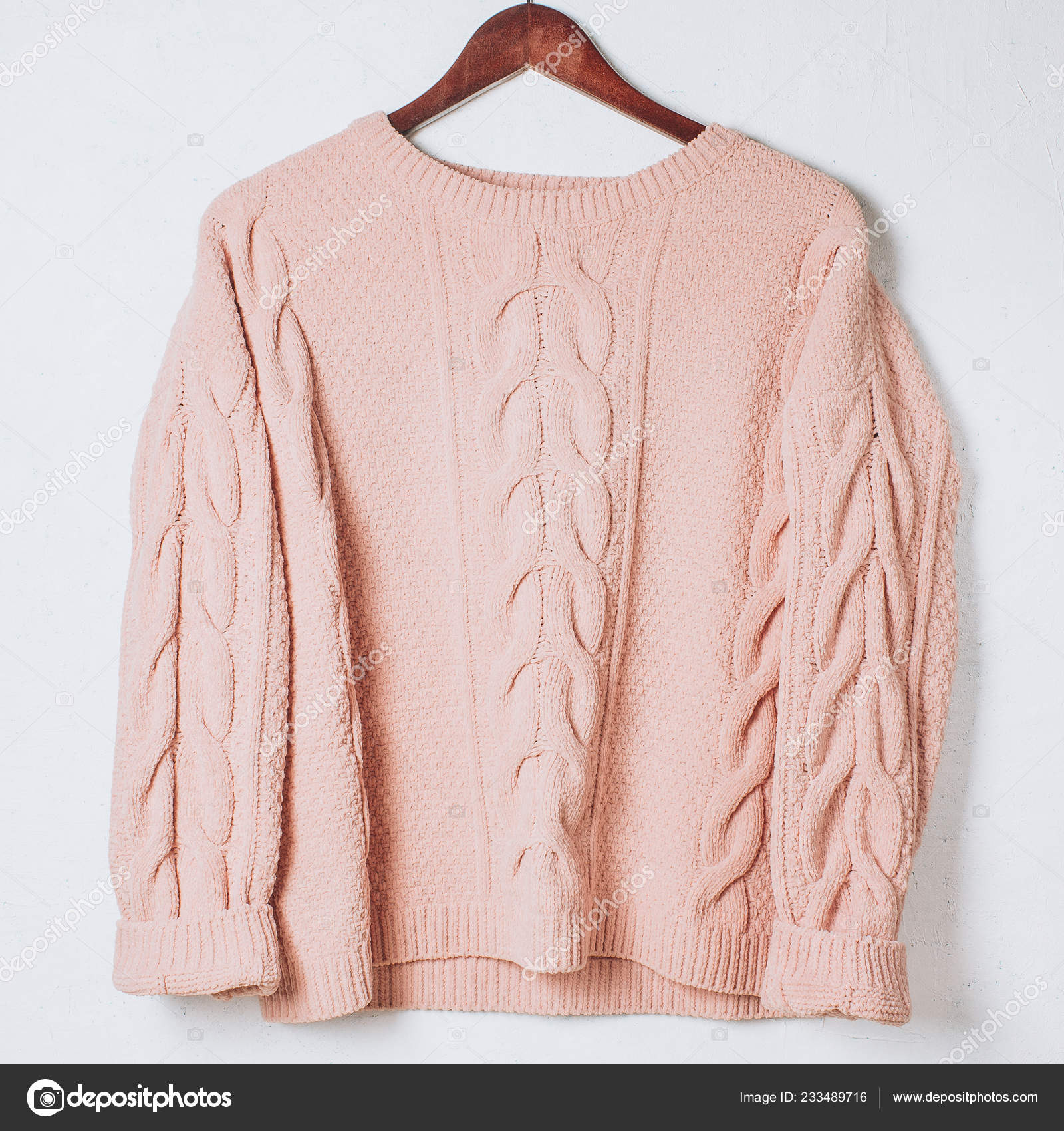 white woolen sweater