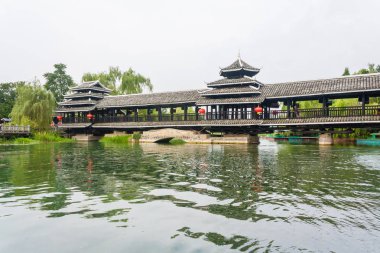 Güzel manzara alan Park Shiwai Taoyuan, Guilin, Çin