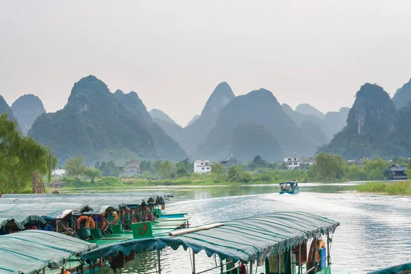 Güzel manzara alan Park Shiwai Taoyuan, Guilin, Çin