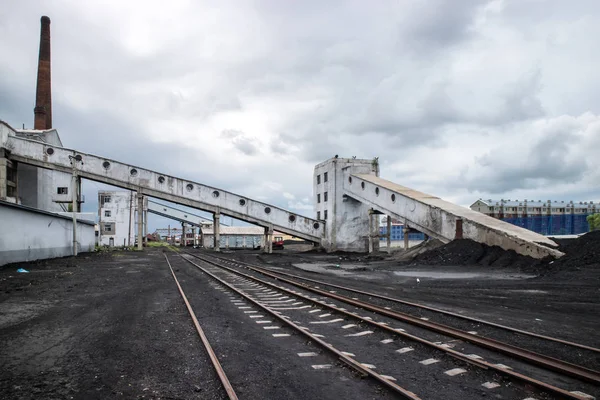 Complejo Ferroviario Abandonado Con Paisaje Embrujado — Foto de Stock