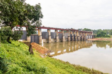 Pouur bakım dam altyapı Bhoothathankettu Barriage Dam Kerala, Hindistan gibi Hindistan'da