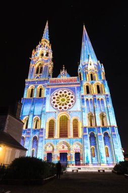 Bina cephe ışık Festivali Chartres Fransa