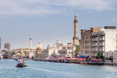 Dubai Körfezi ve onun mimari manzarası