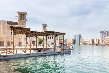 Dubai Körfezi ve onun geleneksel Heritage Koyu