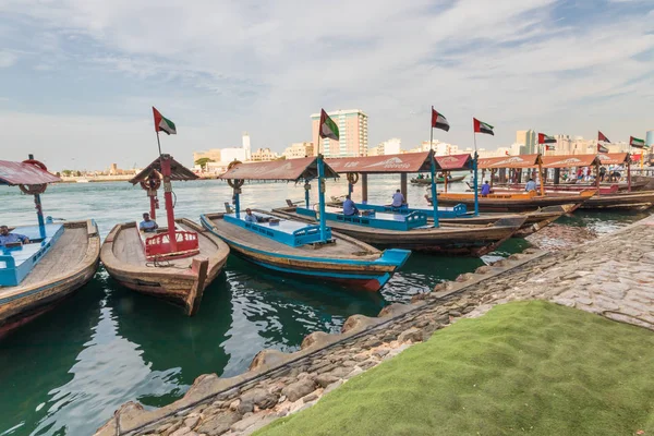 Dubai Creek Sue Barche Attraversamento — Foto Stock