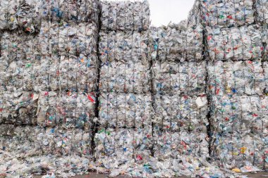 Plastik geri dönüşüm merkezleri ve hammadde