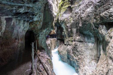Almanya'da büyüleyici Partnach Gorge