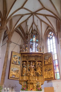 Hallstatt küçük kasaba Avusturya 'da göl kenarında kartpostal görüntüsü olarak