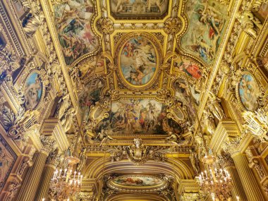 Ulusal Fransız operası Garnier ve onun güzel mimarisi