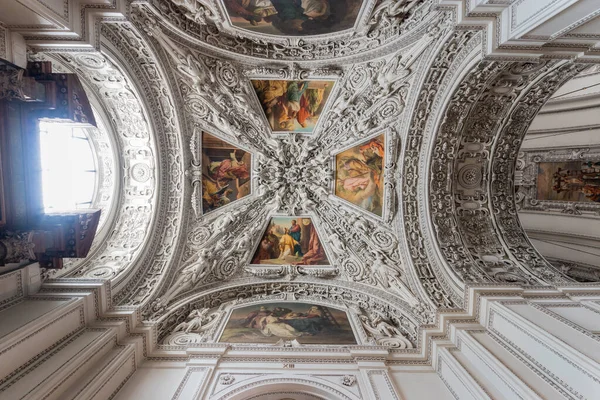 Destaques Cidade Salzburgo Suas Pinturas Teto Abadia — Fotografia de Stock