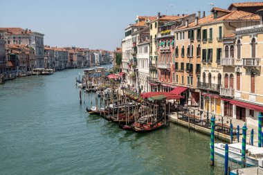 Venedik 'in kanalları ve sokakları