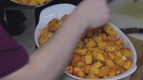 Cooking pumpkin dish, healthy food, diet, slider shot — Stock Video