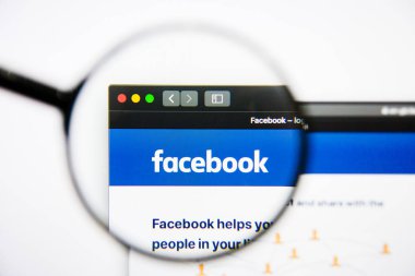 Los Angeles, Kaliforniya, ABD - 25 Ocak 2019: Facebook web sitesi ana. Facebook logo görüntü ekranda görünür.