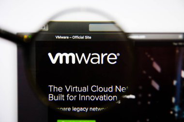 Los Angeles, Kaliforniya, ABD - 25 Ocak 2019: Vmware Web sitesi ana. VMware logo görüntü ekranda görünür.