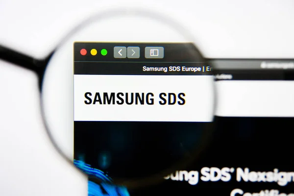 Los Ángeles, California, EE.UU. - 25 de enero de 2019: Página web de Samsung SDS. Logo de Samsung SDS visible en la pantalla . — Foto de Stock