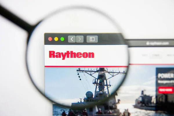 Los Angeles, California, USA - 14 February 2019: Raytheon aerospace website homepage. Raytheon logo visible on display screen. — Stock Photo, Image