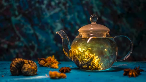 Tea Cerium Blue Background Tea Dissolved Teapot Art Emerald Background — Stock Video