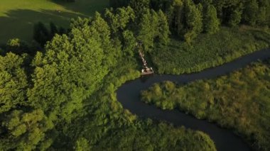 Ivana Kupala tatil, Ivana Kupala yangın üzerinde drone uçuş, Ivana Kupala tatil için nehre çelenk atma