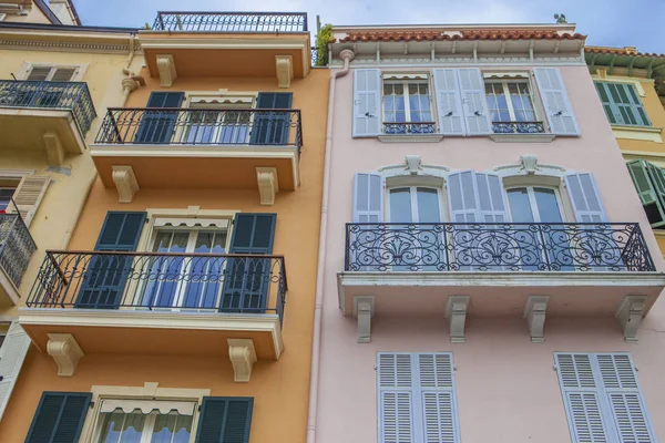 Letnie Ulice Monako Szczegóły Zewnętrzne Ulicach Dachy Światła Drzwi Okna Zdjęcia Stockowe bez tantiem
