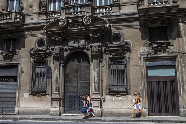 Genova Nyári Utcák Külső Részletek Utcákon Tetők Fények Ajtók Ablakok — Stock Fotó