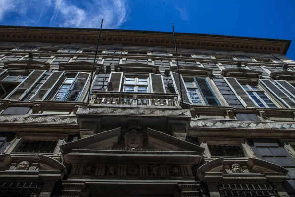 Génova Ruas Verão Detalhes Exteriores Nas Ruas Telhados Luzes Portas — Fotografia de Stock