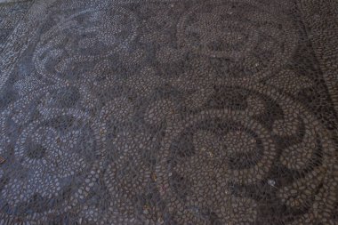 Nice şehri, Bazilika tapınağı, şehir limanlarının sokakları, feribotlar, gemi gemileri, Nizza yaz sokakları, sokaklarda dış detaylar, çatılar, ışıklar ve kapılar, pencereler, Nizza yolları. Plaza, parklar. Nizza Madonna evlerde heykel freskleri