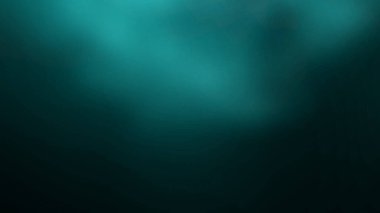 Derin okyanus mavi soyut arka plan, ruhani ışık çizgileri, sakin ve gizemli bir hava yaratıyor.