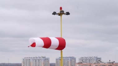 Gökyüzü Rüzgar gülü