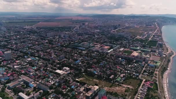 Video aereo. La città più grande della costa del Mar Nero. La località turistica di Anapa. 2019 — Video Stock