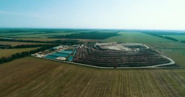 Yerli othodov büyük bir Çöp Lük çöplük.