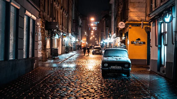 Lviv mimari, gece